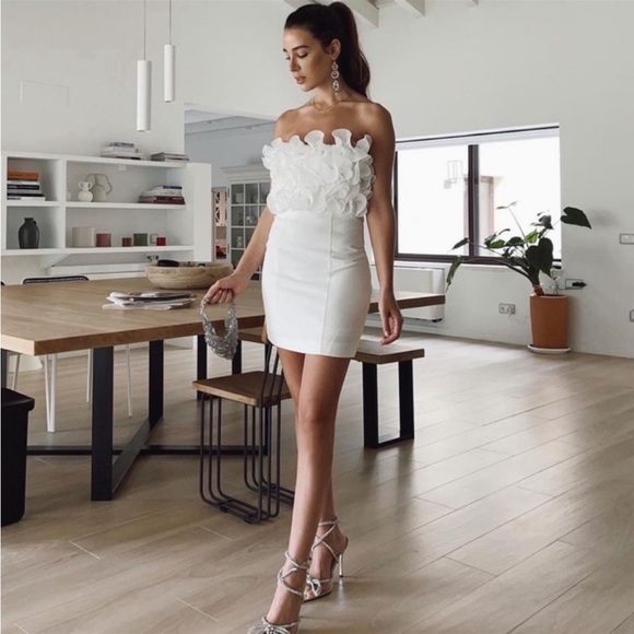Zara Dresses & Skirts - ZARA 1971/84 Pleated Ruffle White Dress Bridal
